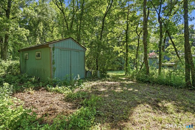 588 Pendleton Hill Road, North Stonington, CT 06359