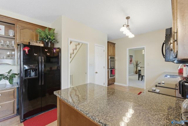 7804 Valley Bend Drive SE, Huntsville, AL 35802