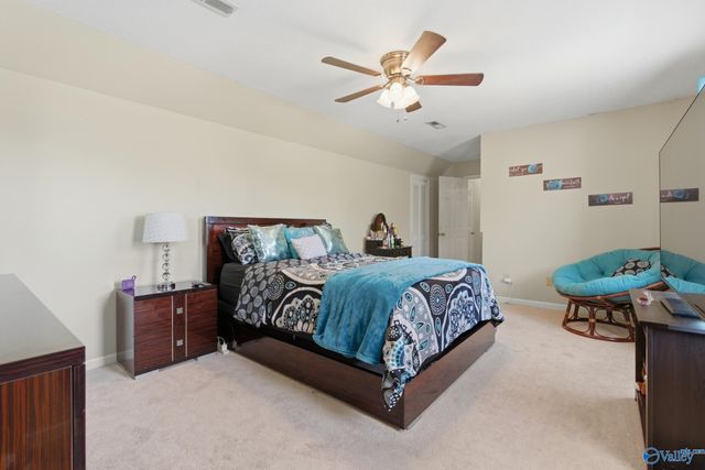 7804 Valley Bend Drive SE, Huntsville, AL 35802