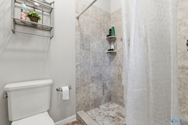 7804 Valley Bend Drive SE, Huntsville, AL 35802