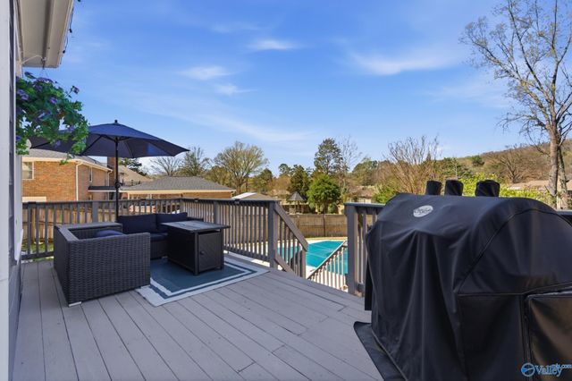 7804 Valley Bend Drive SE, Huntsville, AL 35802