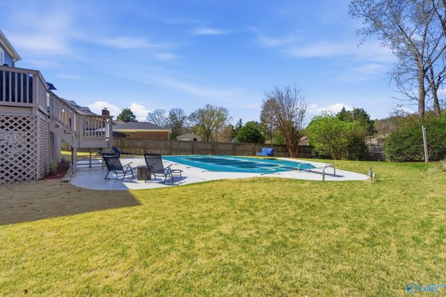 7804 Valley Bend Drive SE, Huntsville, AL 35802