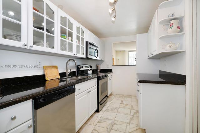 145 SE 25th Rd 702, Miami, FL 33129