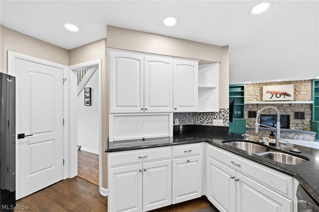 2170 Dow Drive, Akron, OH 44313