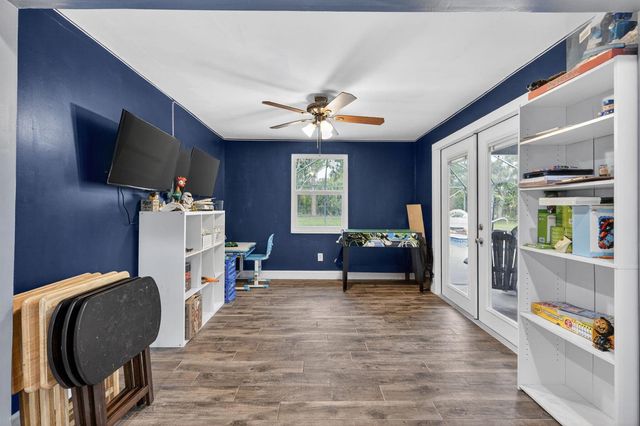 8669 Nashua Drive, Palm Beach Gardens, FL 33418