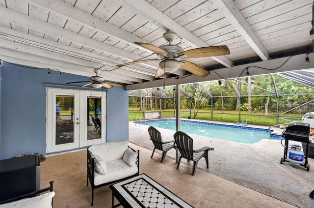 8669 Nashua Drive, Palm Beach Gardens, FL 33418