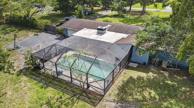 8669 Nashua Drive, Palm Beach Gardens, FL 33418