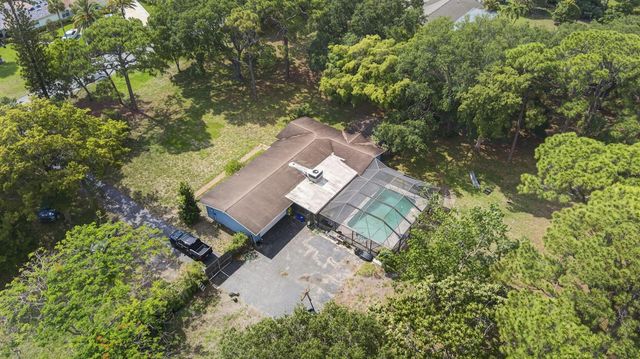 8669 Nashua Drive, Palm Beach Gardens, FL 33418