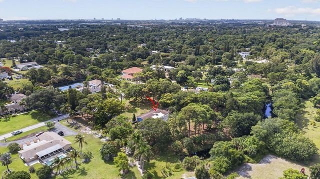 8669 Nashua Drive, Palm Beach Gardens, FL 33418