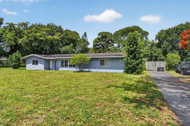 8669 Nashua Drive, Palm Beach Gardens, FL 33418