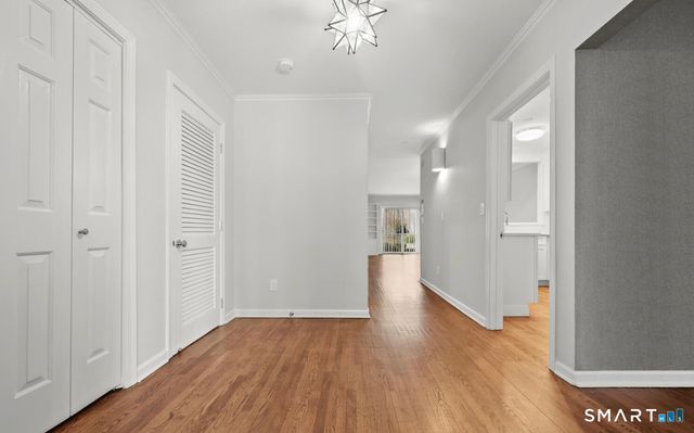 51 Forest Avenue 24, Greenwich, CT 06870