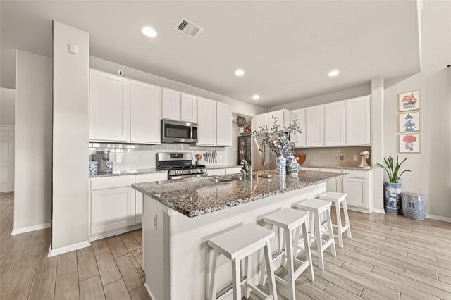 2723 Fawn Mountain Drive, Fresno, TX 77545