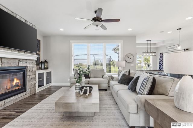 7402 N 281st Avenue, Valley, NE 68064