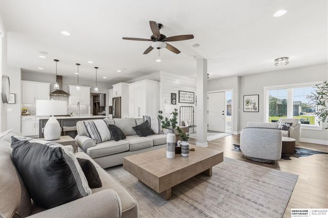 7402 N 281st Avenue, Valley, NE 68064