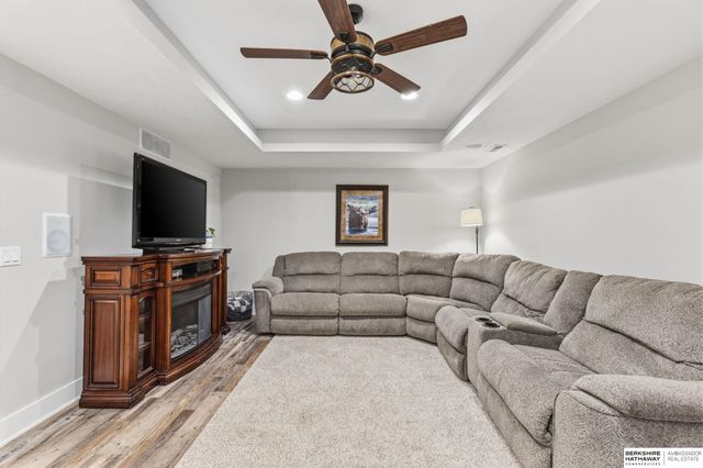 7402 N 281st Avenue, Valley, NE 68064