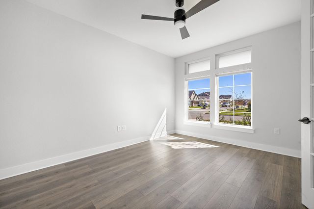 326 Smithsonian LN, Kyle, TX 78640