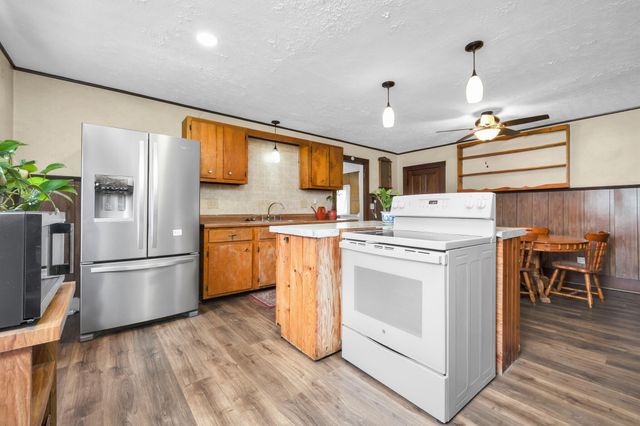 109 N Springhill Street 109 N Springhill Street, Bellefontaine, OH 43311