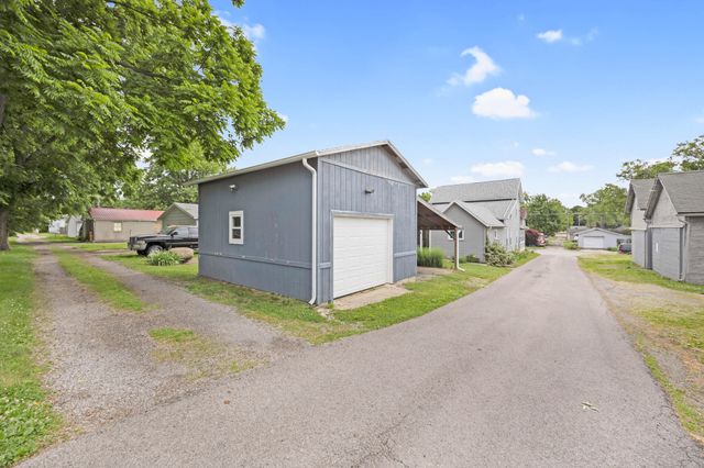 109 N Springhill Street 109 N Springhill Street, Bellefontaine, OH 43311