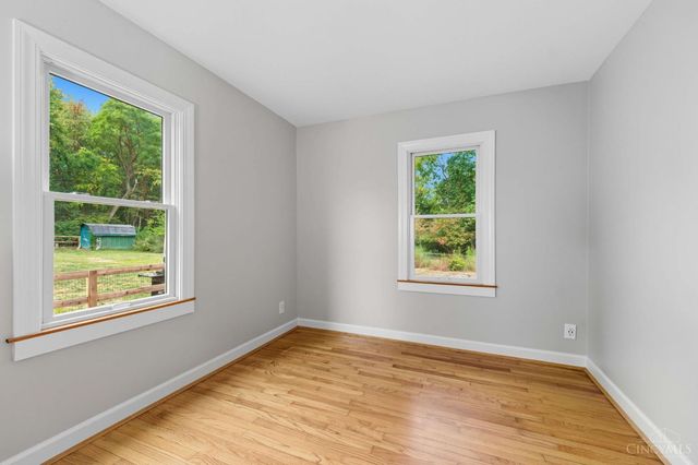 1306 W Loveland Avenue, Loveland, OH 45140