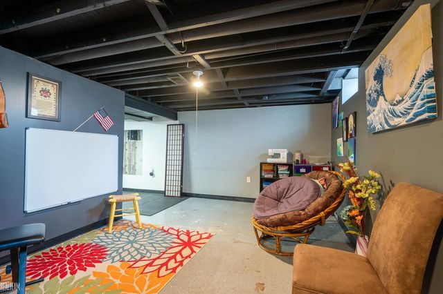 20922 Hunt Drive, Roseville, MI 48066