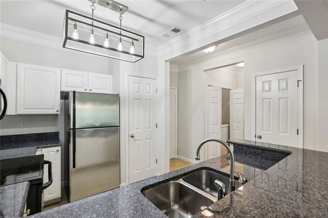 1850 Cotillion 2205, Atlanta, GA 30338