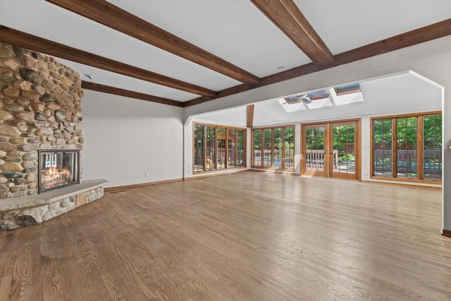 14840 W Oklahoma COURT, New Berlin, WI 53151