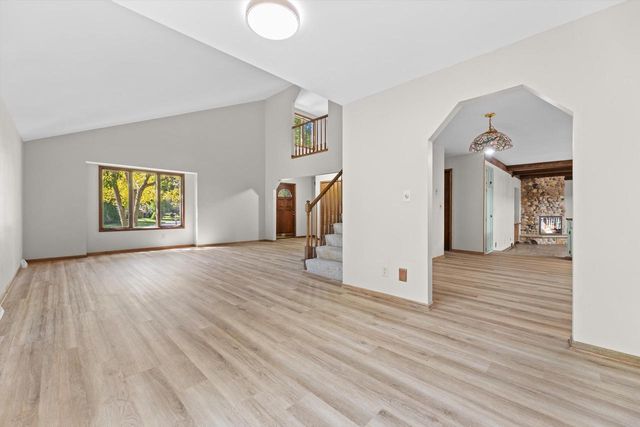 14840 W Oklahoma COURT, New Berlin, WI 53151