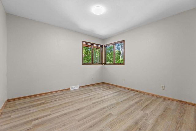 14840 W Oklahoma COURT, New Berlin, WI 53151