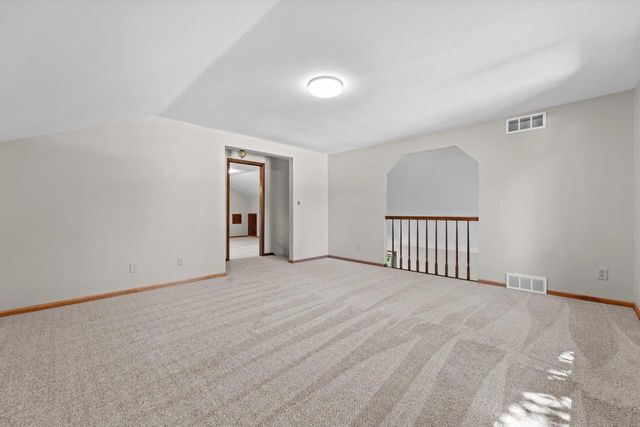 14840 W Oklahoma COURT, New Berlin, WI 53151