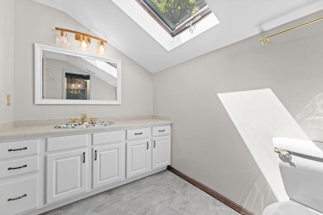 14840 W Oklahoma COURT, New Berlin, WI 53151