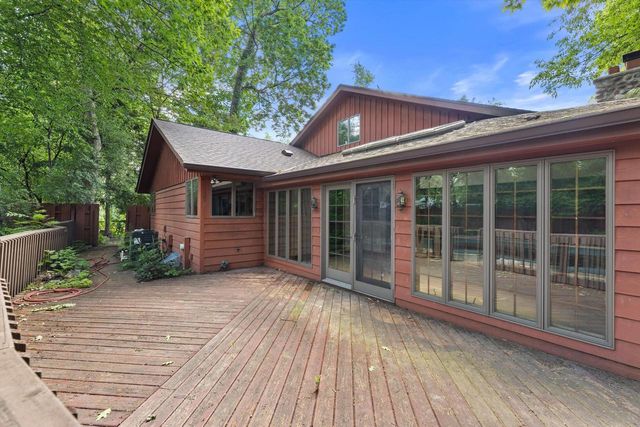 14840 W Oklahoma COURT, New Berlin, WI 53151