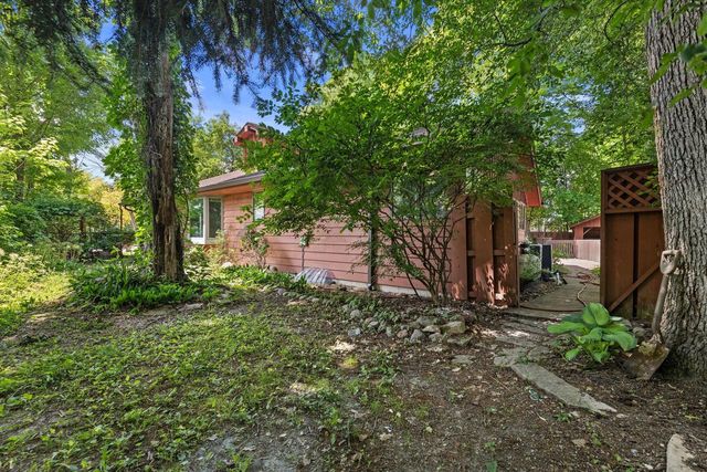 14840 W Oklahoma COURT, New Berlin, WI 53151