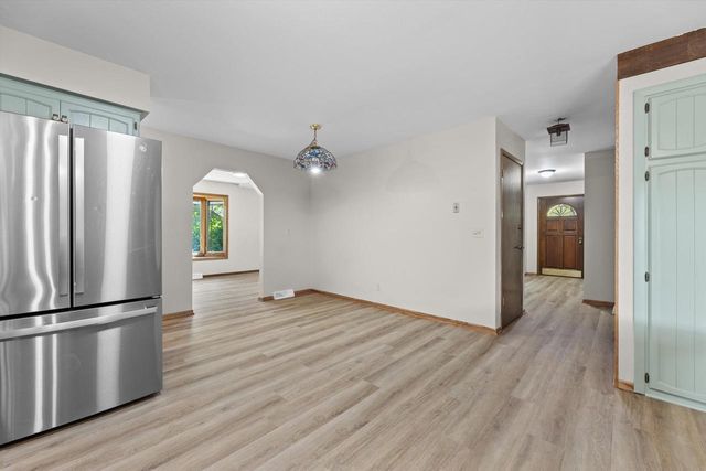 14840 W Oklahoma COURT, New Berlin, WI 53151