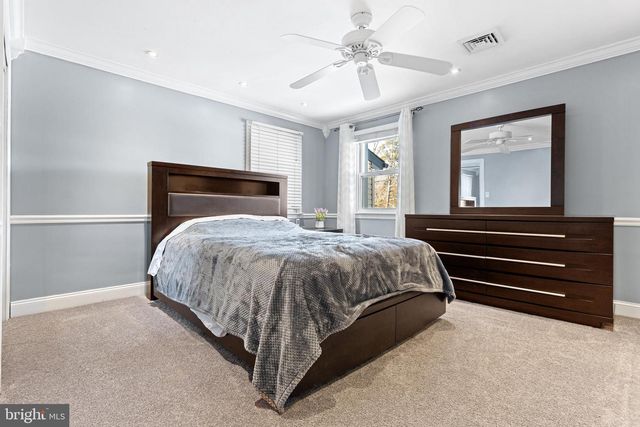 165 VALLEY DR, Southampton, PA 18966