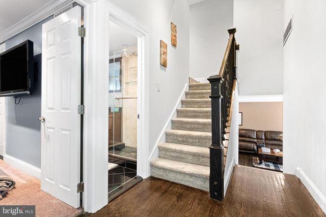 165 VALLEY DR, Southampton, PA 18966