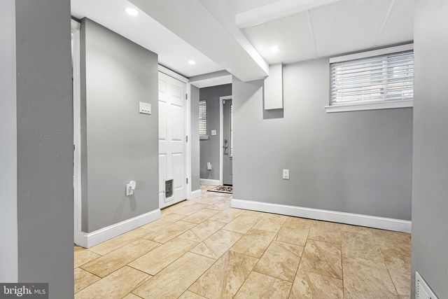 165 VALLEY DR, Southampton, PA 18966