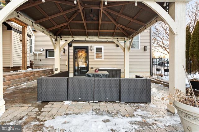 165 VALLEY DR, Southampton, PA 18966