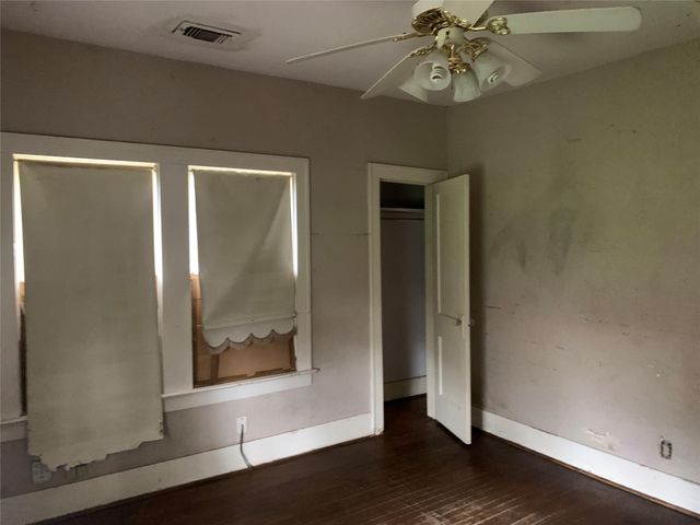 22720 Hudson Lane NE, New Caney, TX 77357