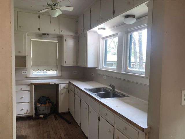 22720 Hudson Lane NE, New Caney, TX 77357