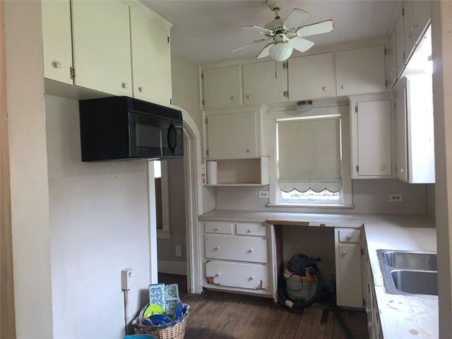 22720 Hudson Lane NE, New Caney, TX 77357