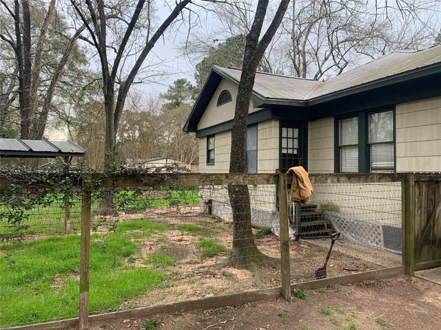 22720 Hudson Lane NE, New Caney, TX 77357