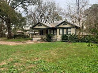 22720 Hudson Lane NE, New Caney, TX 77357