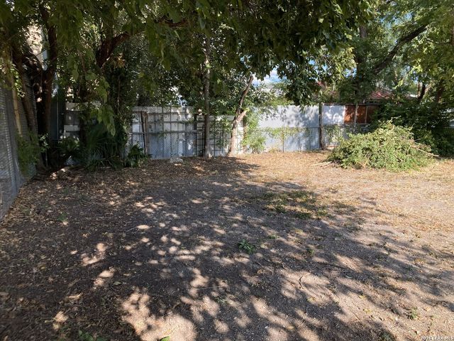 1434 S. Presa, San Antonio, TX 78210