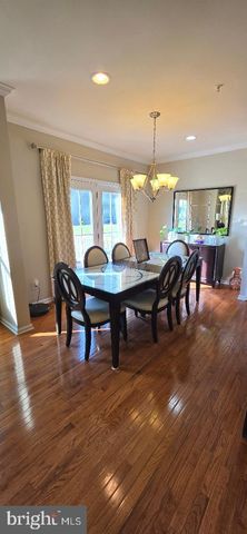 4018 SECRETARIAT ST, Harrisburg, PA 17112
