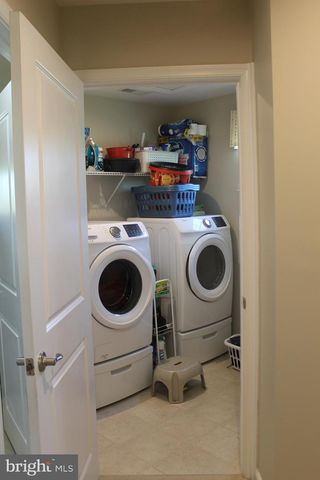 4018 SECRETARIAT ST, Harrisburg, PA 17112