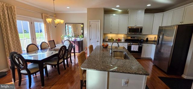 4018 SECRETARIAT ST, Harrisburg, PA 17112
