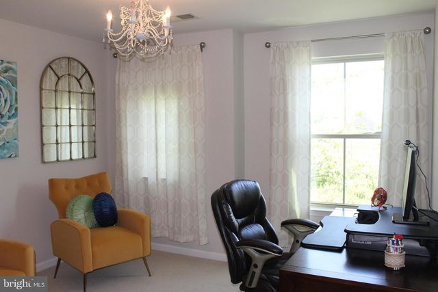 4018 SECRETARIAT ST, Harrisburg, PA 17112