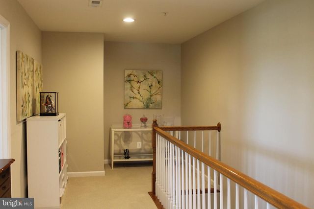 4018 SECRETARIAT ST, Harrisburg, PA 17112