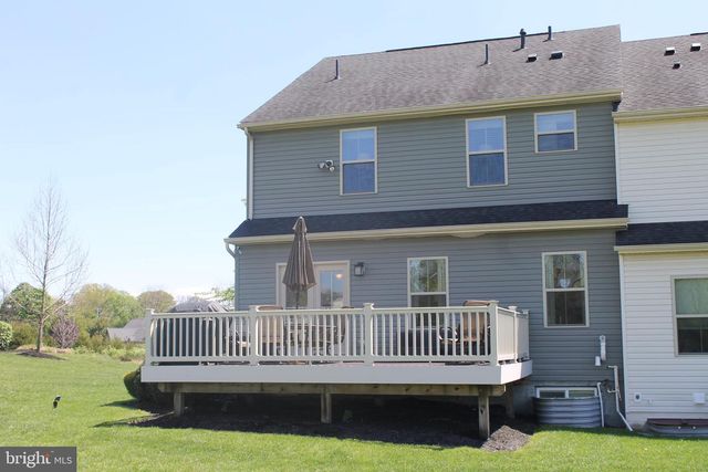 4018 SECRETARIAT ST, Harrisburg, PA 17112