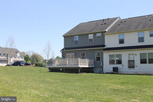 4018 SECRETARIAT ST, Harrisburg, PA 17112
